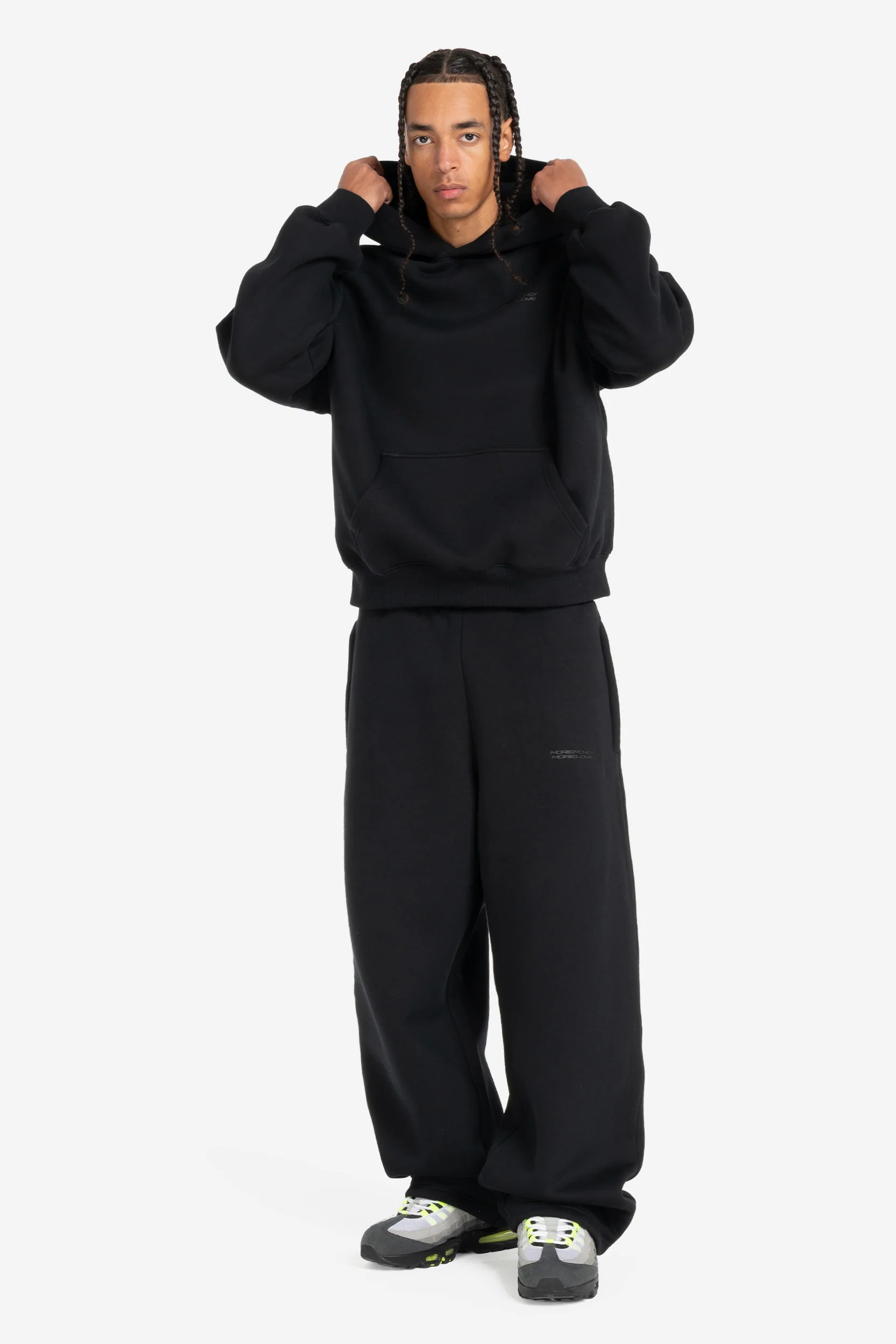 CLOUDS JOGGER BLACK - Image 4
