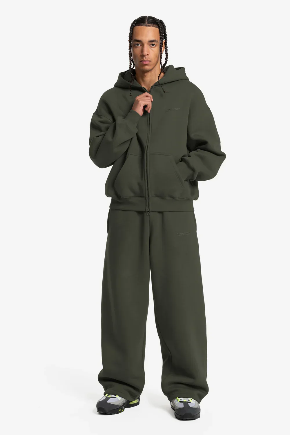 CLOUDS ZIP + JOGGER OLIVE - Image 2