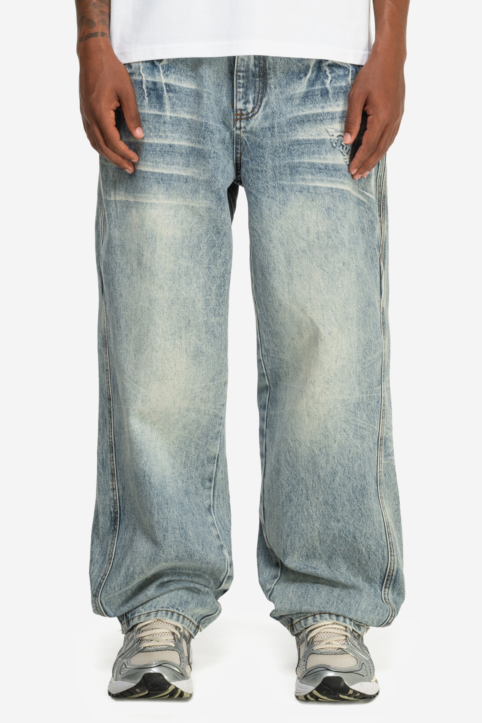 DISTINCTIVE DENIM WASHED BLUE - Image 2