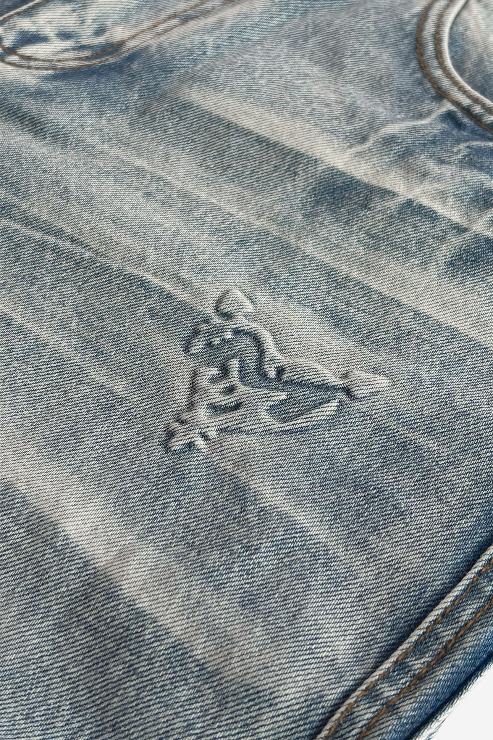 DISTINCTIVE DENIM WASHED BLUE - Image 3