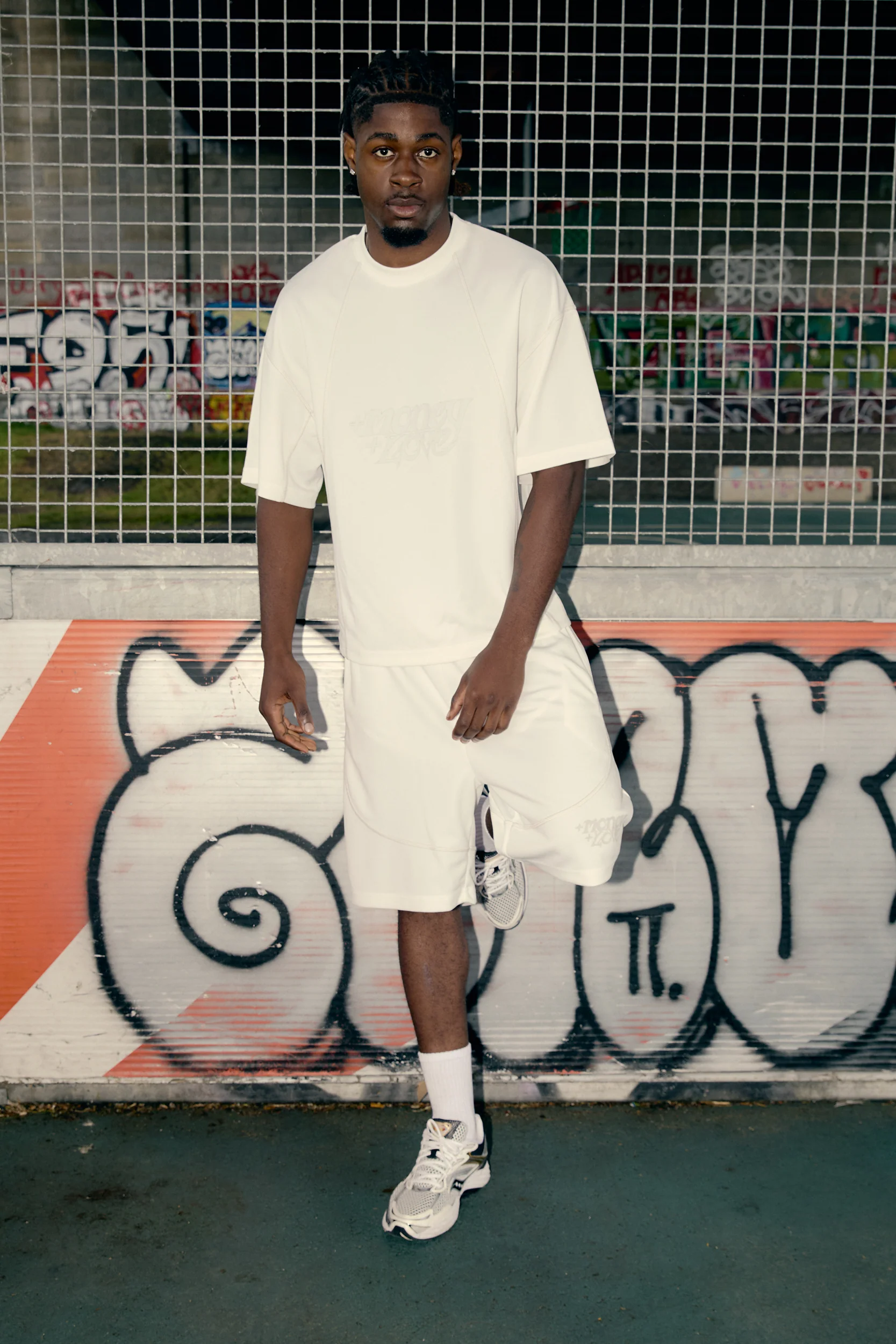 FLATLOCK SHORTS WHITE - Image 3