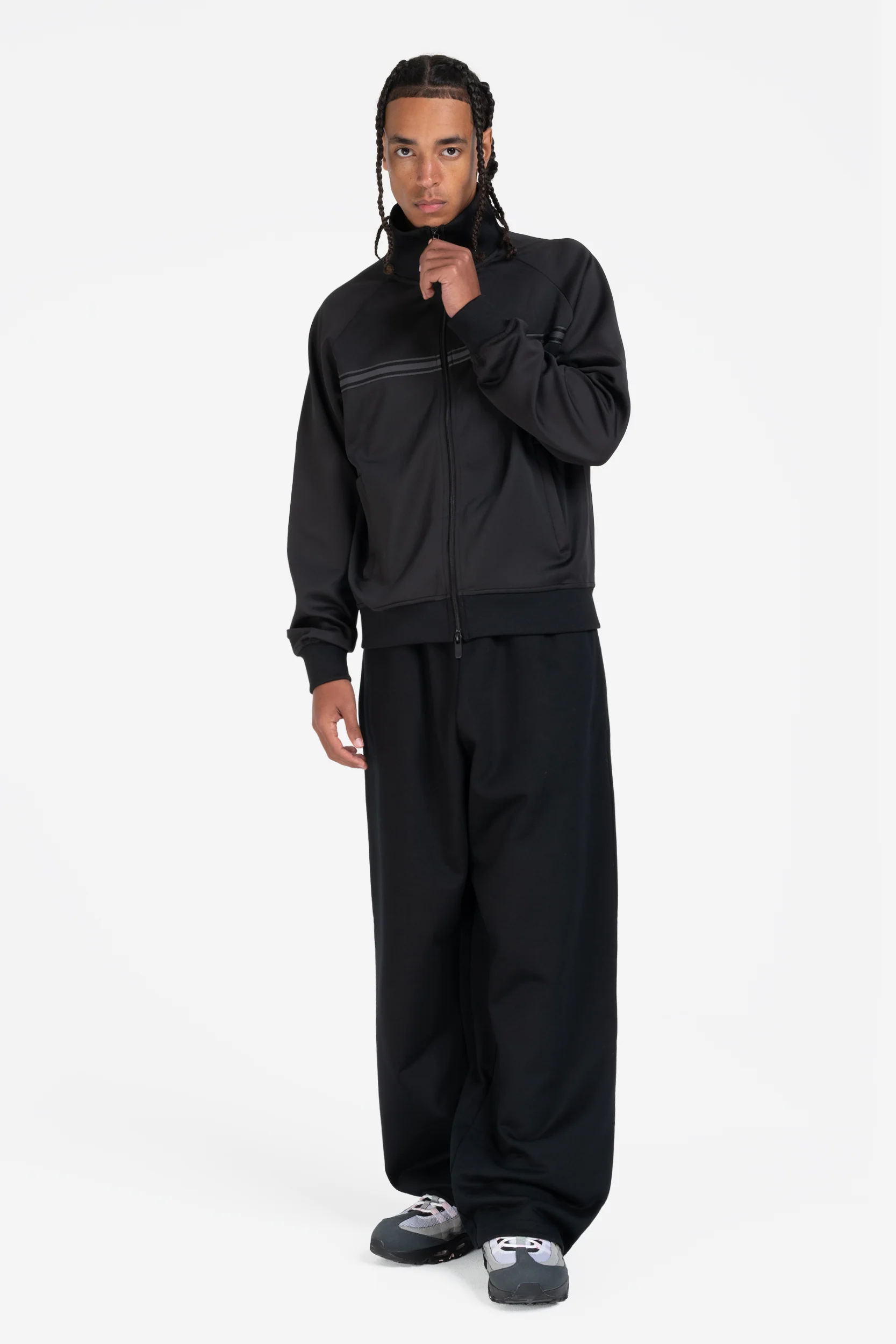 OPEN LEG JOGGER BLACK - Image 3