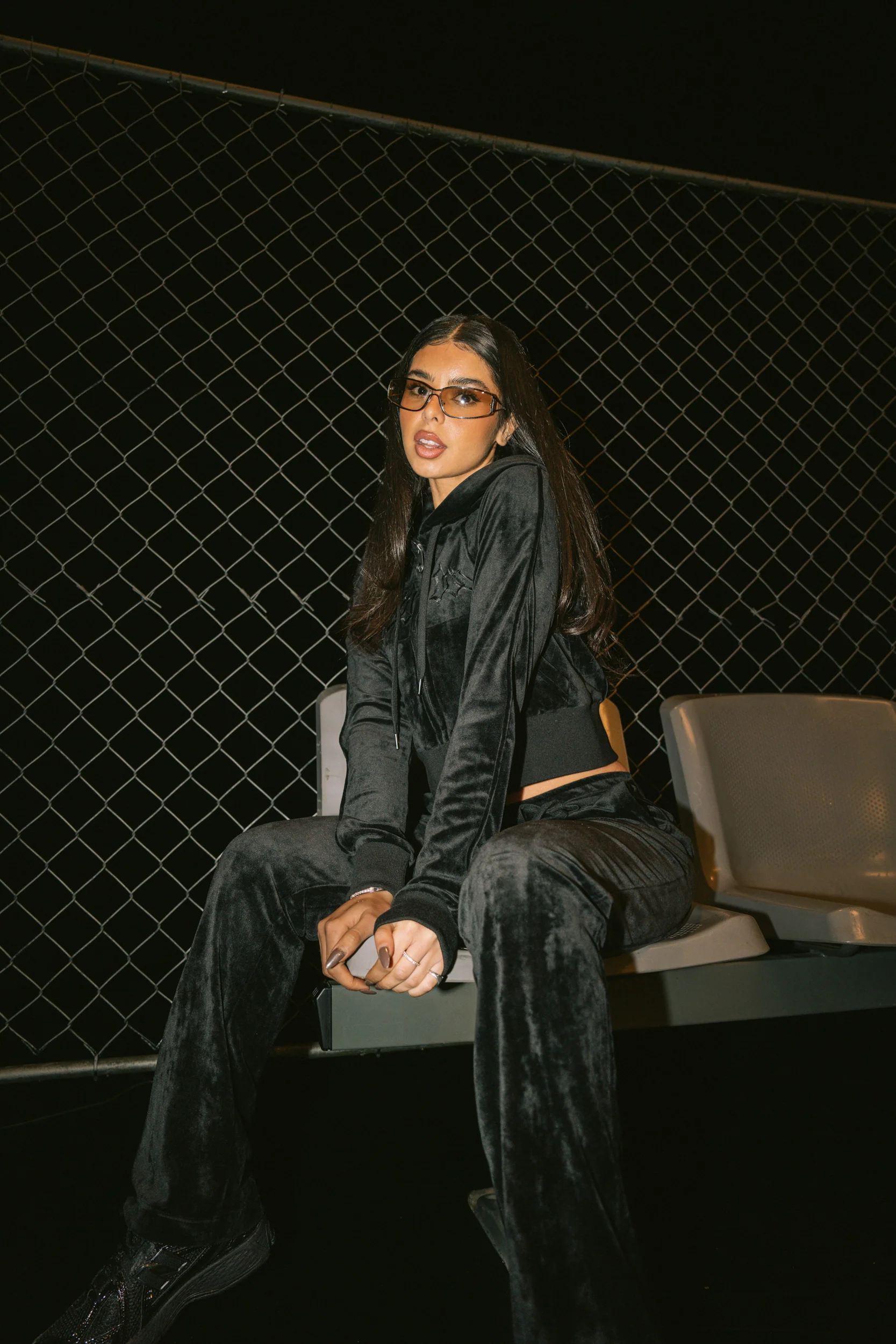 WOMEN'S VELOUR JACKET BLACK - Image 4